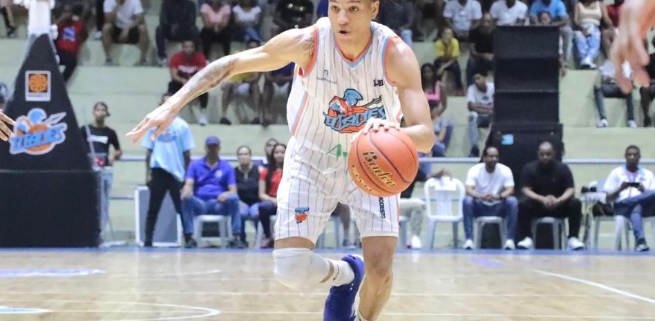 Titanes fuerzan juego decisivo por último puesto a la semifinal