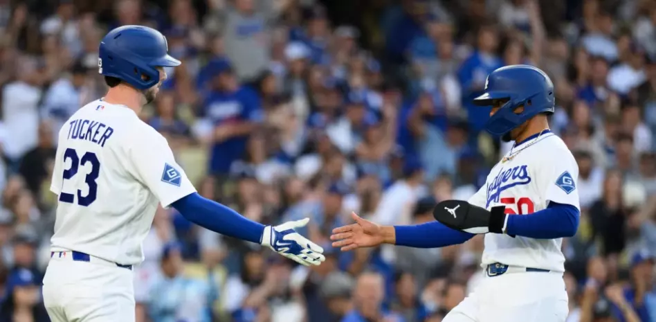 Dodgers se imponen a los Orioles gracias a error de tiro en la novena entrada