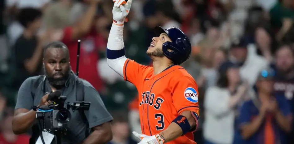 Jeremy Peña batea dos cuadrangulares e impulsa a Astros a vencer a los Guardianes