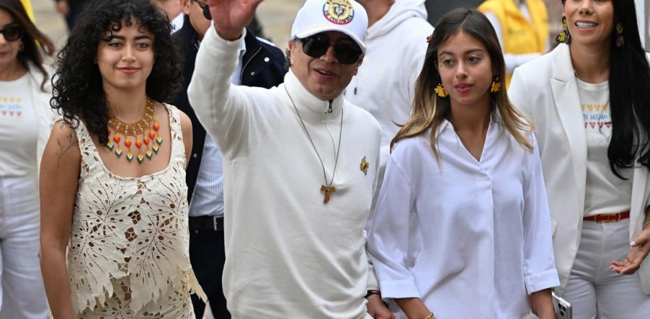 Gustavo Petro vota por última vez como presidente para elegir a su sucesor
