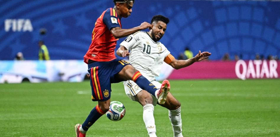 España gana 4-0 a Arabia Saudita con el primer gol de Lamine en un Mundial