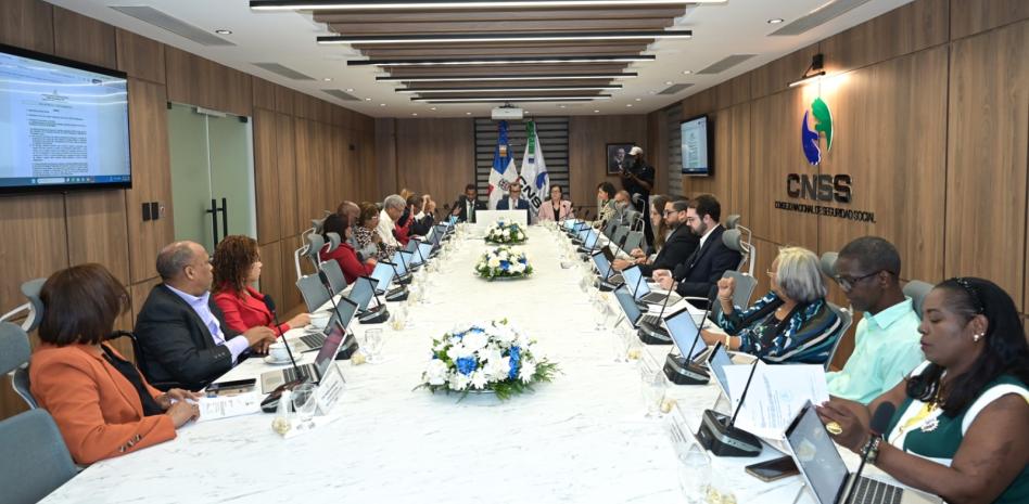 CNSS autoriza la distribución de más de 6,000 millones a favor de profesores con doble cotización