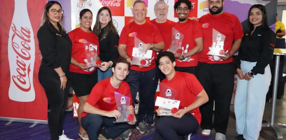 Tres parejas ganan tradicional torneo de boliche en el SBC