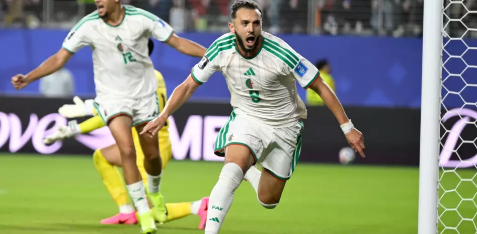 Argelia logra primera victoria en un Mundial desde 2014, remonta 2-1 frente a Jordania