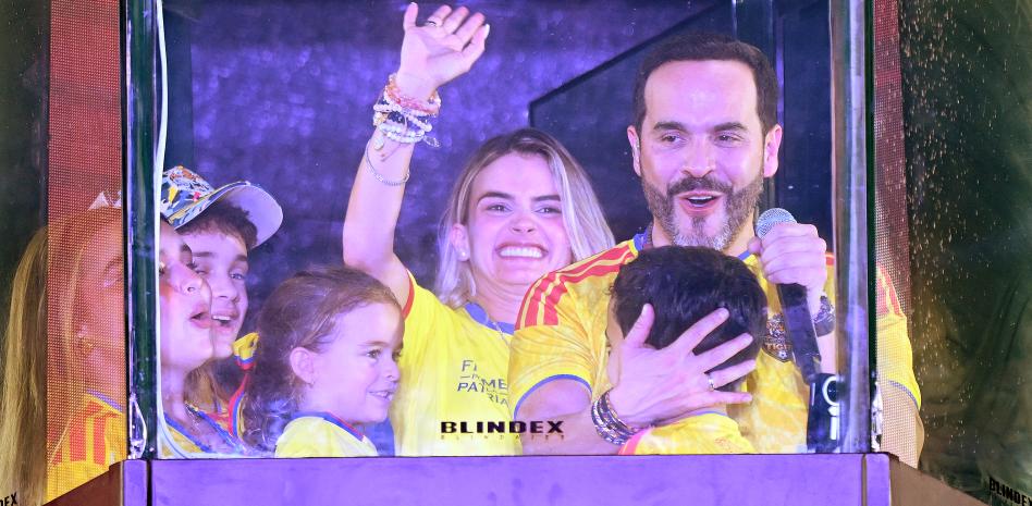 La izquierda reconoce la victoria del ultraderechista Espriella