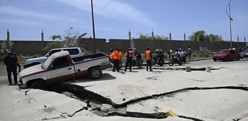 Países de todo el mundo ofrecen su ayuda a Caracas