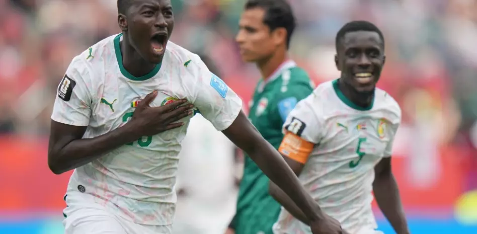 Senegal arrasa 5-0 a Irak y mantiene sus opciones de avanzar a la segunda ronda