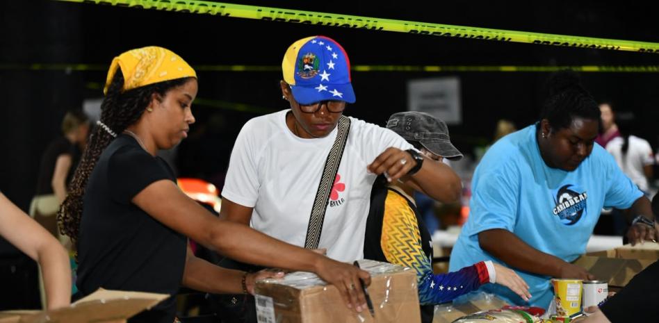 La solidaridad se moviliza en centros de acopio para apoyar a los afectados en Venezuela
