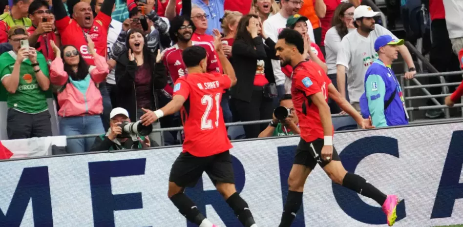 Egipto avanza a la siguiente fase del Mundial tras empatar 1-1 con Irán