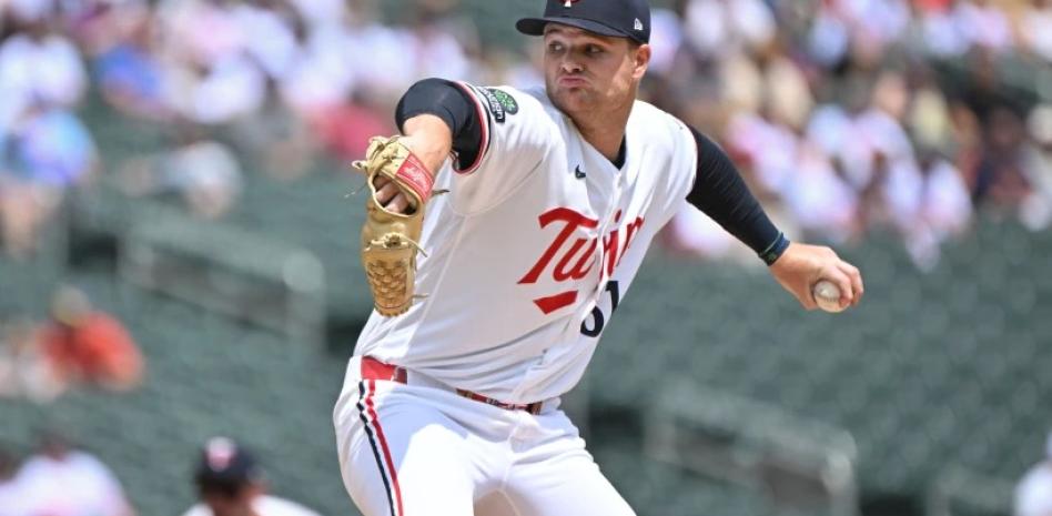 Prielipp poncha a 10 y los Mellizos vencen 3-2 a los Rockies con jonrón tardío de Kreidler