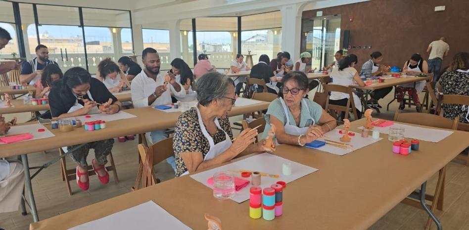 En Santiago se comenta: taller sobre las muñecas sin rostro en Centro Cultural Banreservas