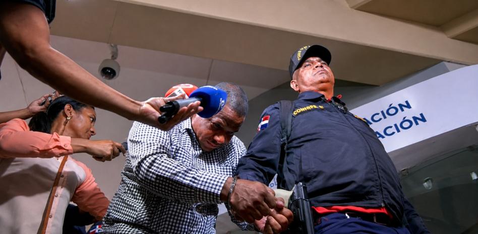 Dictan 18 meses de prisión preventiva a expresidente del Patronato del Oncológico del Cibao y su esposa