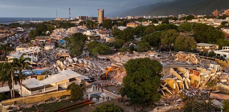 La esperanza y el desánimo caminan entre ruinas en Venezuela tras cinco días de los sismos