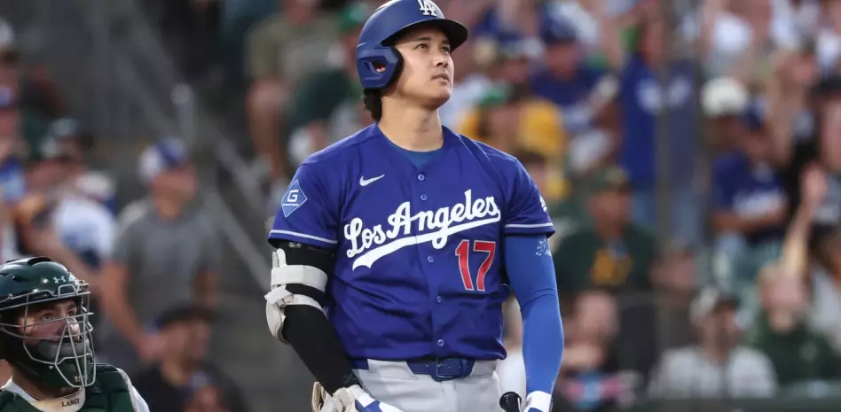 Ohtani batea cuadrangular 18 y los Dodgers vencen 9-4 a los Atléticos