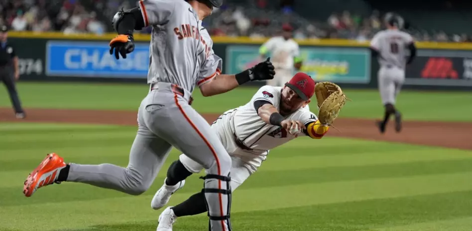 Perdomo y Marte se destacan en la victoria de Arizona, mejoran a 7-0 ante Gigantes