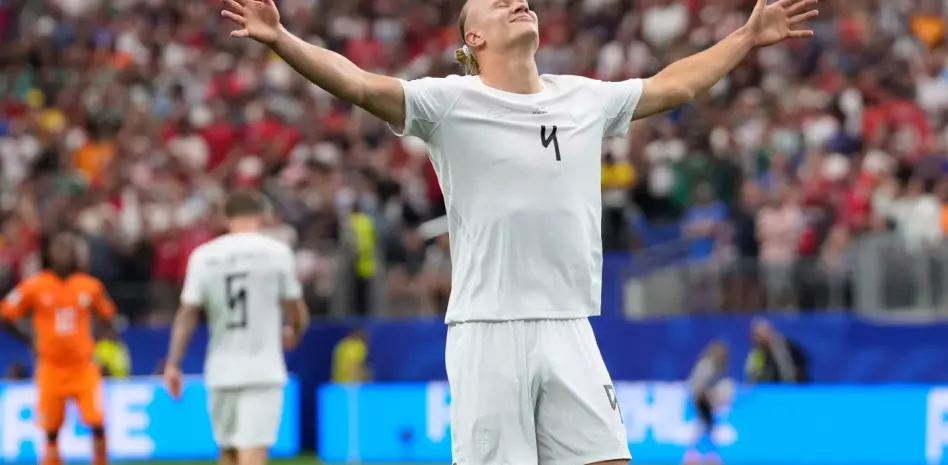 Haaland pone a Noruega en octavos contra Brasil con un gol que elimina a Costa de Marfil