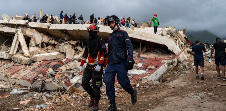 Delcy decreta siete días de duelo en Venezuela; suman más de dos mil muertos
