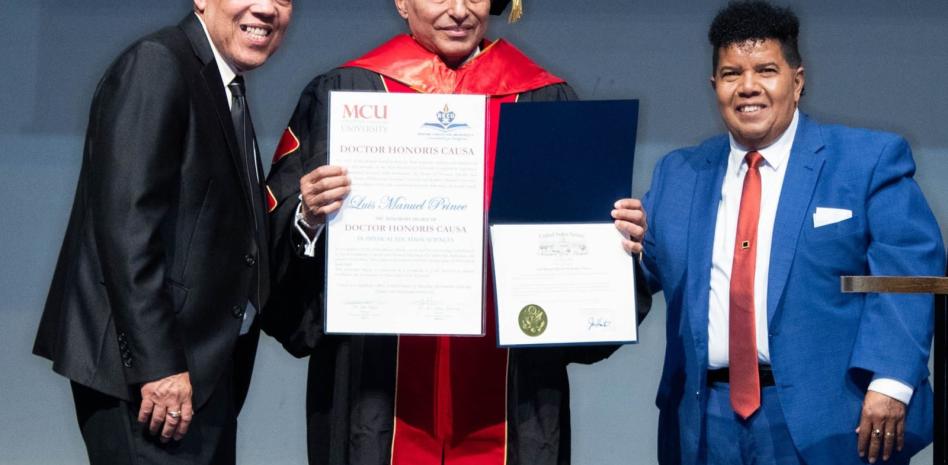 Universidades norteamericanas otorgan Doctorado Honoris Causa a Manolo Prince