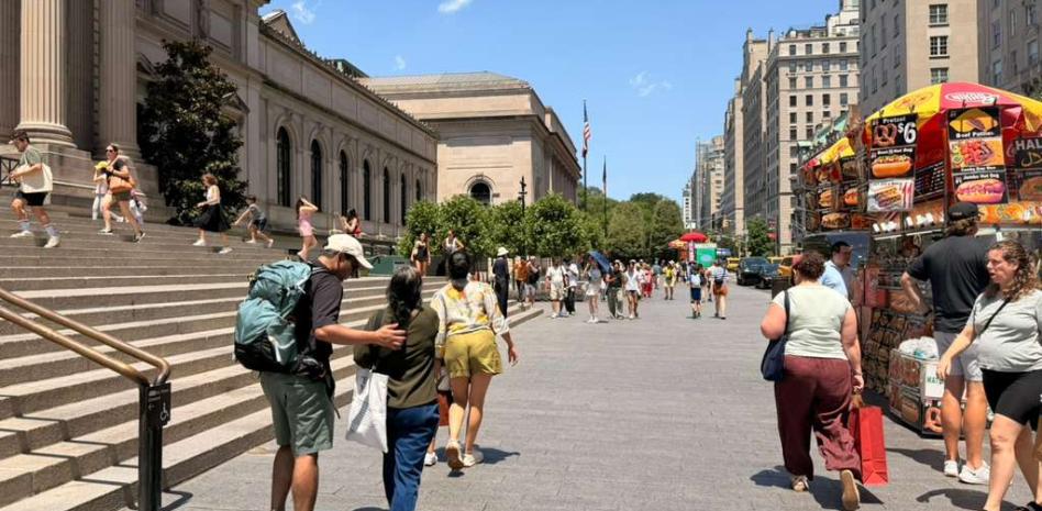 Emiten alerta de salud por la calidad del aire en Nueva York debido a incendios en Canadá