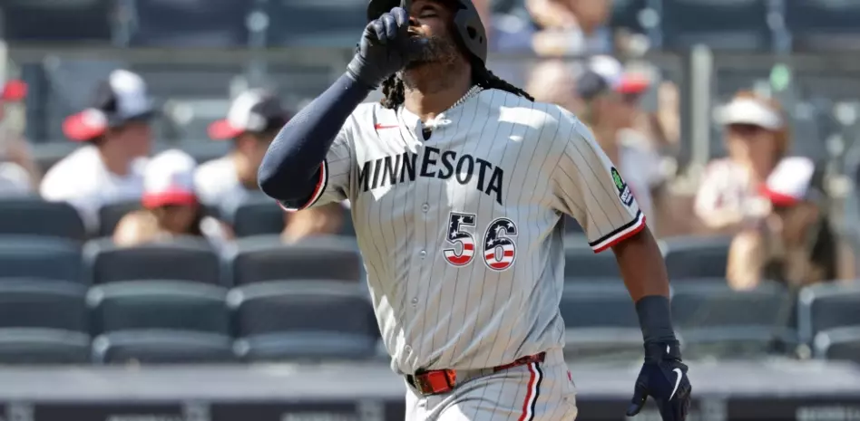 Josh Bell batea 2 cuadrangulares y los Mellizos pegan 6 en el triunfo sobre Yankees