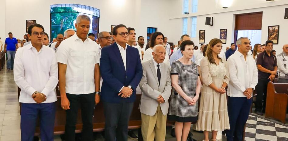 Destacan legado democrático del expresidente Guzmán en misa por 44 aniversario de su fallecimiento