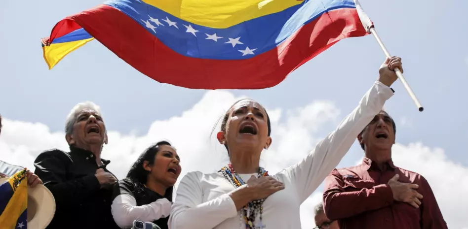 María Corina Machado busca regresar a Venezuela tras los terremotos