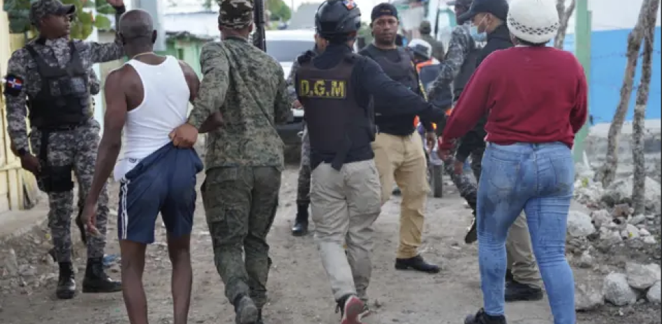 Código Penal y Policía Nacional
