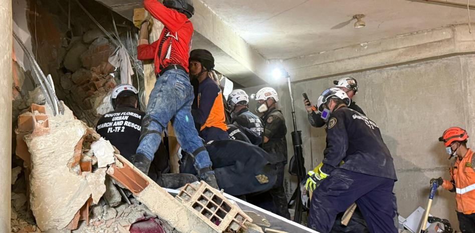 La búsqueda de desaparecidos se intensifica tras el doble terremoto en Venezuela