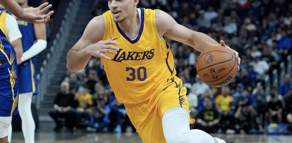 Chris Mañon anota 24 para llevar a los Lakers a una victoria en la Liga de Verano