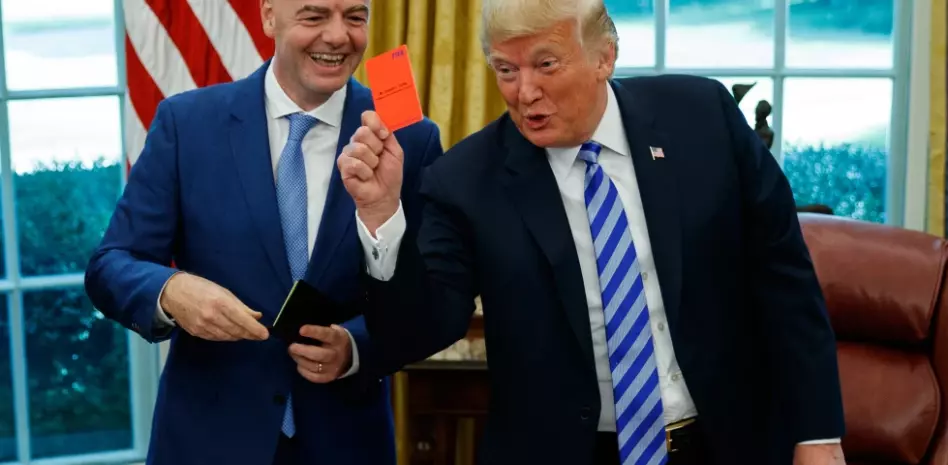 Eurodiputados recaban apoyo para investigar a Infantino tras el caso Balogun