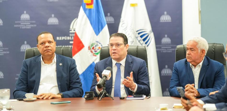 Gasolineras dan compás de espera a los bancos y sigue cobrando con tarjeta de crédito