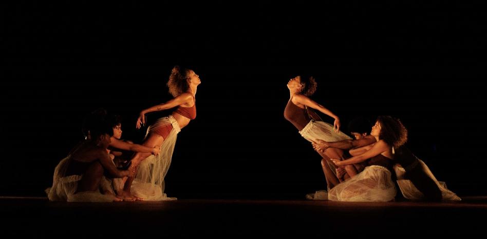 “Carmesí” da inicio a la Temporada de Danza Contemporánea 2026 de Bellas Artes
