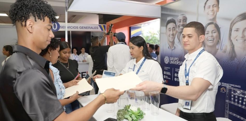 La Pucmm realiza feria de empleos este viernes en Santo Domingo con 30 empresas