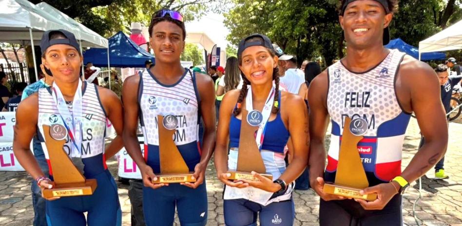 Dominicana conquista cuatro podios en campeonato de triatlón en El Salvador