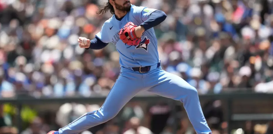 Cease pierde intento de juego sin hit ante Gigantes en la novena entrada