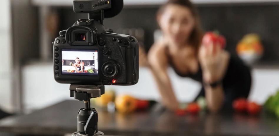 Influencers y outsiders: El poder del espectáculo