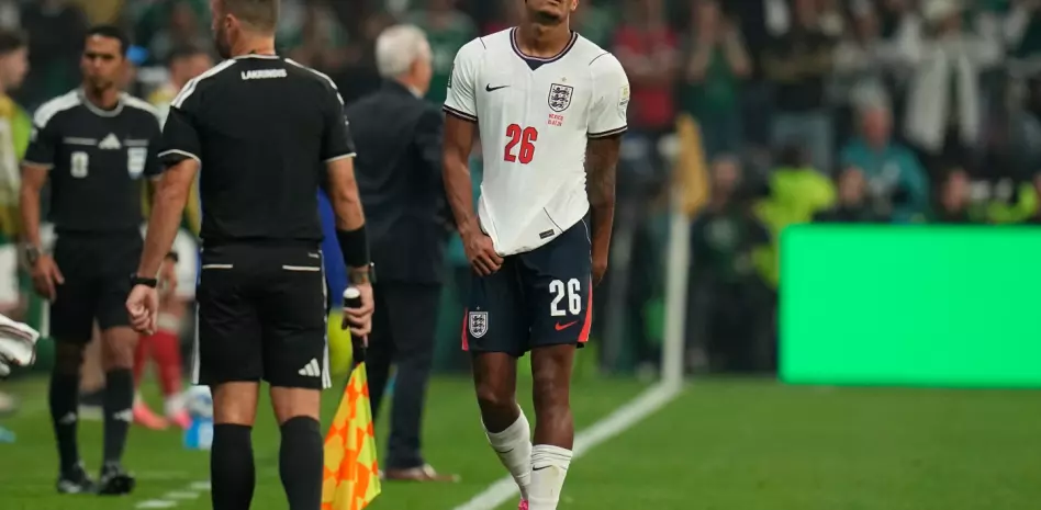 Suspenden por dos partidos al jugador inglés Jarell Quansah en la Copa Mundial