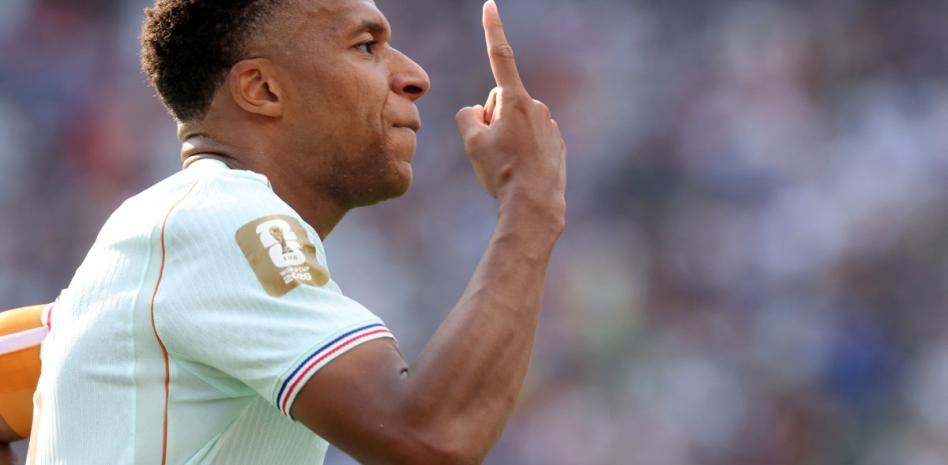 Mbappé y Messi en férrea batalla por la Bota de Oro en el Mundial de Fútbol