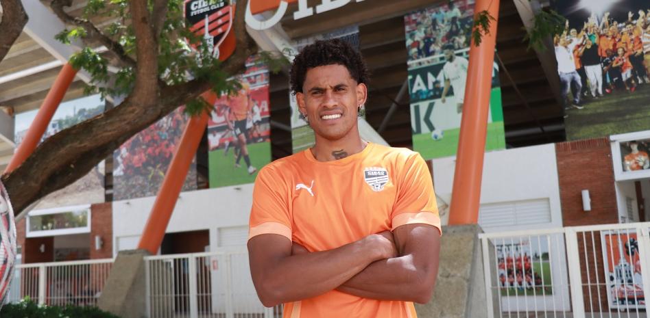 Cibao FC ficha a Anthony Sosa, volante uruguayo de recorrido internacional