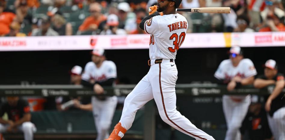 Leody Taveras jonronea y los Orioles superan a los Reales