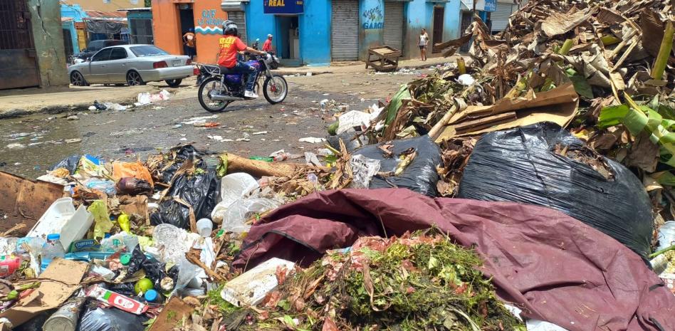 Hospedaje Yaque: Diez meses de promesas y desorden sin que inicien las obras