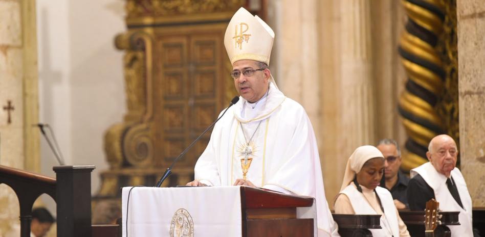 Obispo coadjutor urge a aprobar el Código Penal sin titubeos