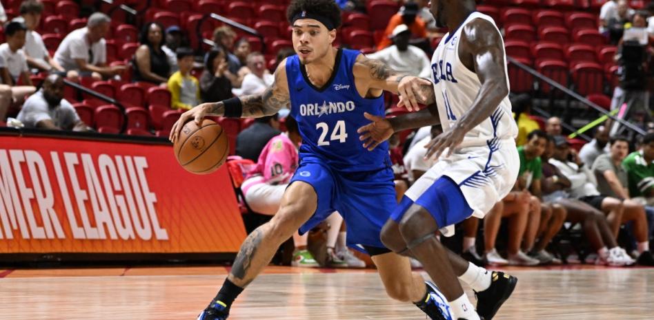 Quiñones encesta 12 puntos en la victoria de Orlando en la Liga de Verano de la NBA