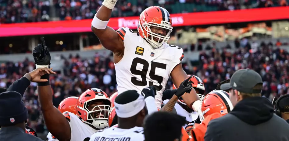 AP: Myles Garrett lidera el top cinco de los mejores alas defensivos de la NFL