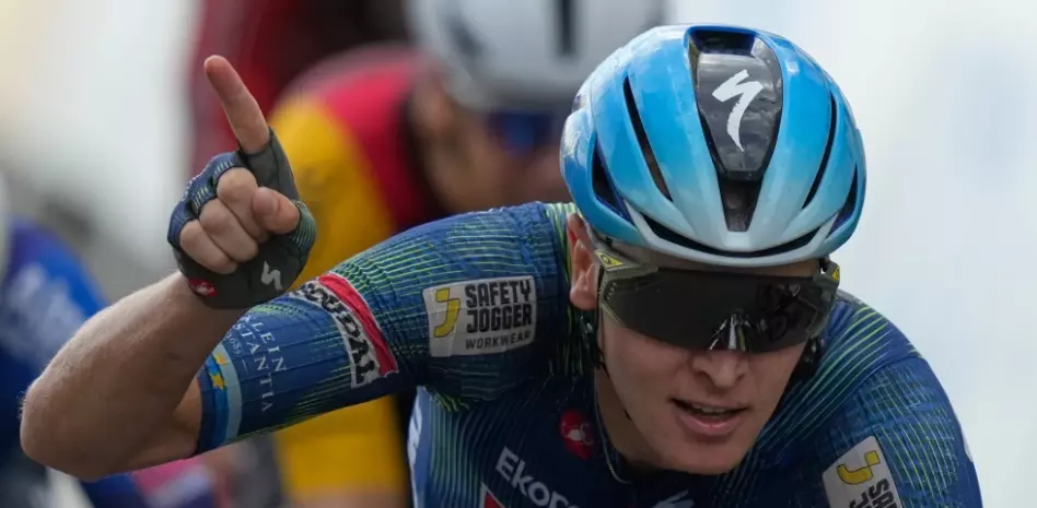 Merlier gana la etapa 12 del Tour de Francia marcada por caídas