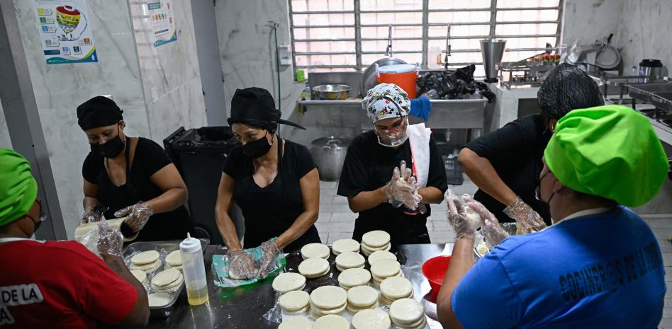 La vida en refugios tras los sismos de Venezuela