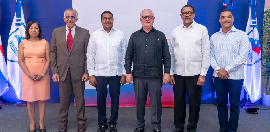 Inesdyc capacita voluntarios en el área de protocolo para los Juegos Centroamericanos y del Caribe