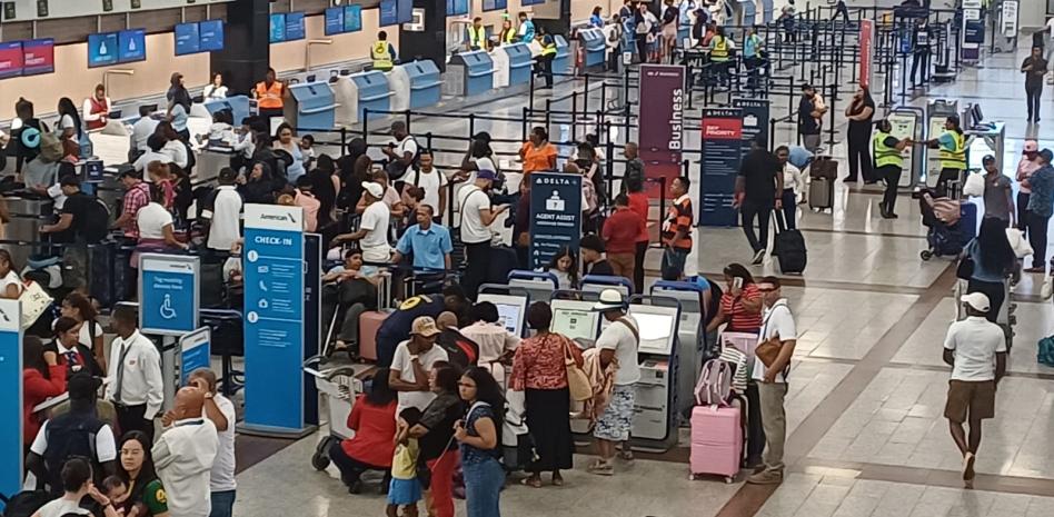 ¿Quiénes pueden viajar a Estados Unidos presentando solo el boleto de ida?