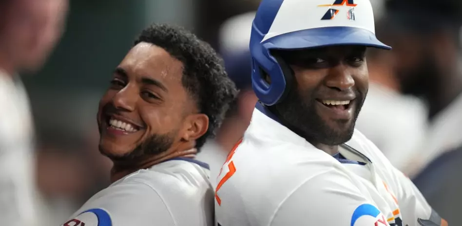 Un grand slam de Peña y dos jonrones de Álvarez conducen a Astros a vencer a Marlins