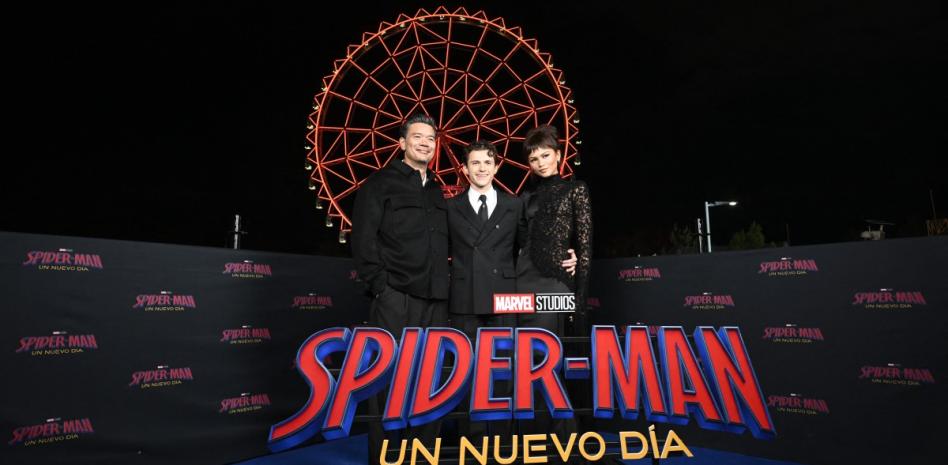 La telaraña de Tom Holland y Zendaya atrapa a los aficionados de Spider-Man en México